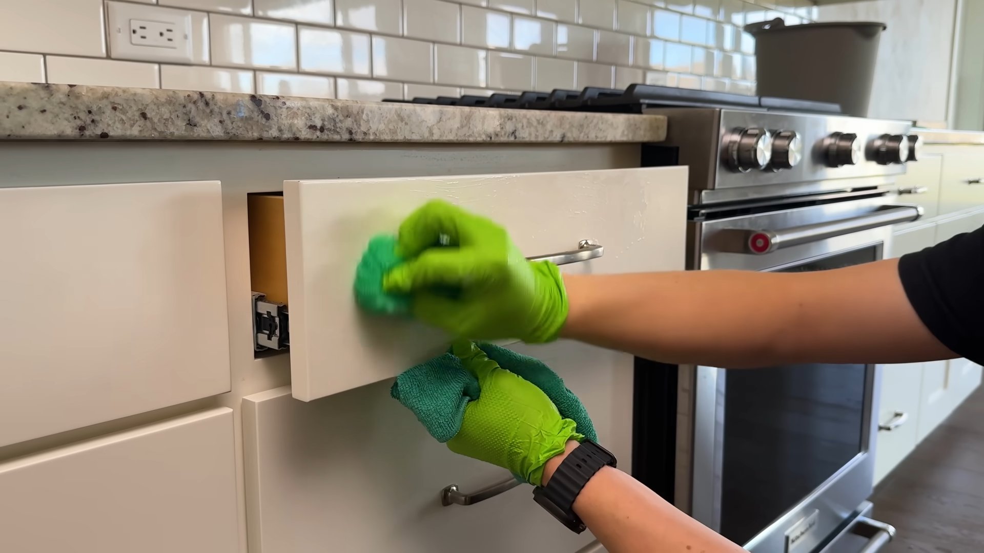 Easy Cabinet Cleaning